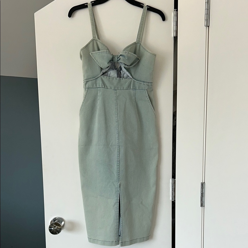 Pinkyotto Green Tie Front Bodycon Midi Dress